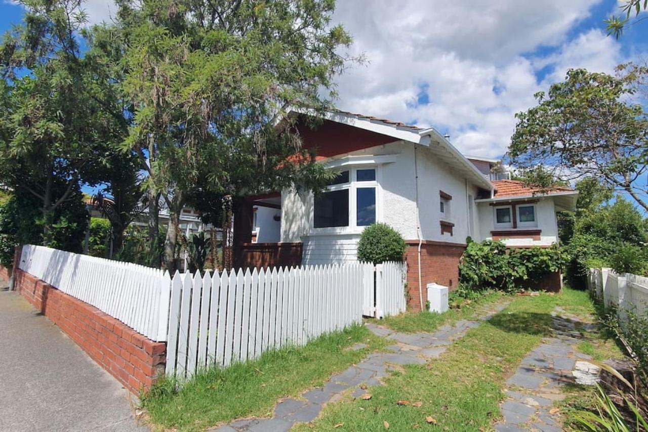 Bright And Modern Oasis In Kingsland Villa Auckland Ngoại thất bức ảnh